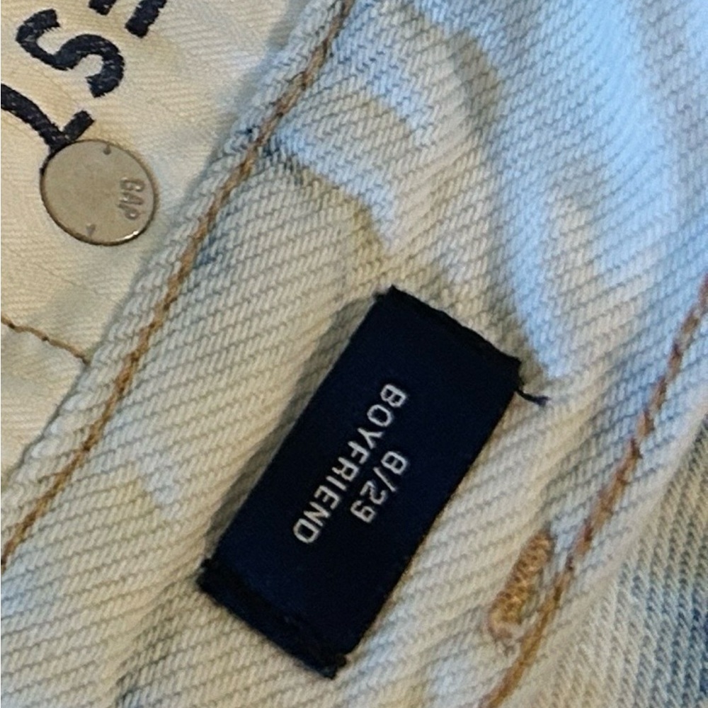 GAP Tie-Dye Denim Jeans

Women’s Size 8 | Raw Hem | Distressed | Cropped - Picture 7 of 9
